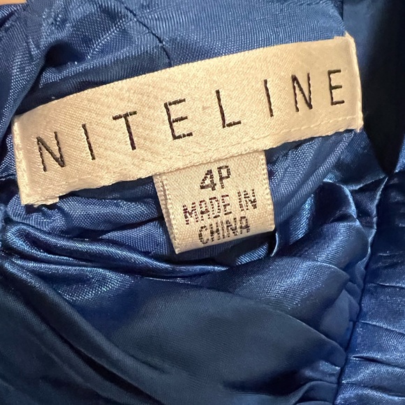 Blue 2000’s cocktail party dress - Picture 7 of 7